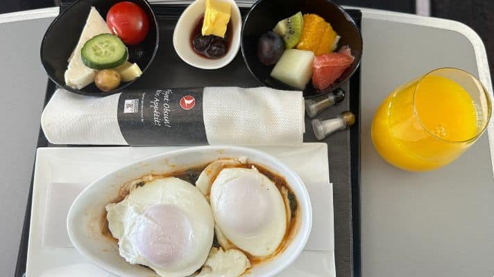 ターキッシュエアランズのビジネスクラスの機内食